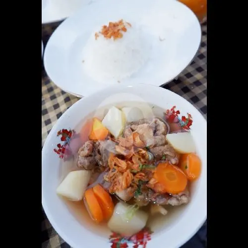 Sop Buntut dan Nasi